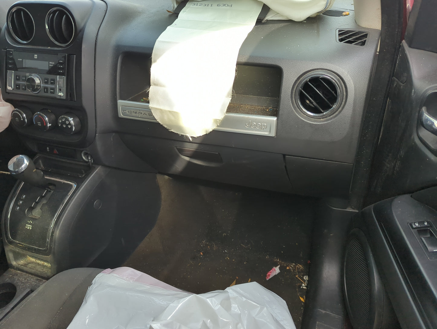 2017 Jeep Compass Passenger Glove Box Door Storage Compartment - Oemusedautoparts1.com