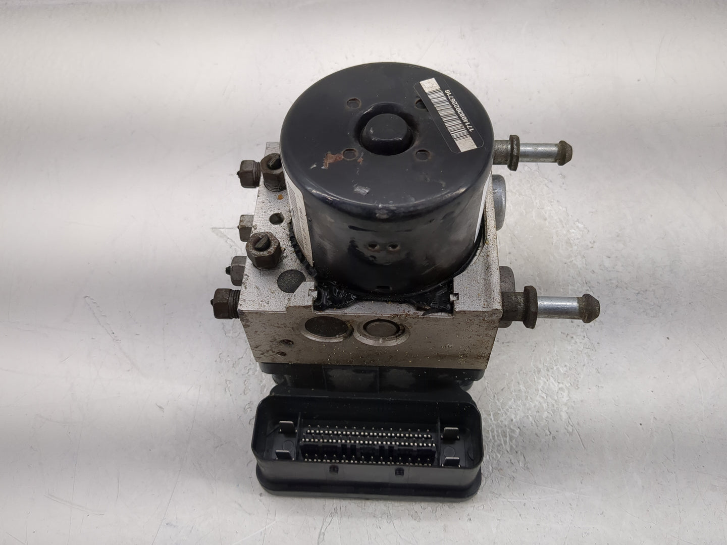 2017 Jeep Compass ABS Pump Control Module Replacement P/N:P68091115AD Fits Fits 2014 2015 2016 OEM Used Auto Parts - Oemused