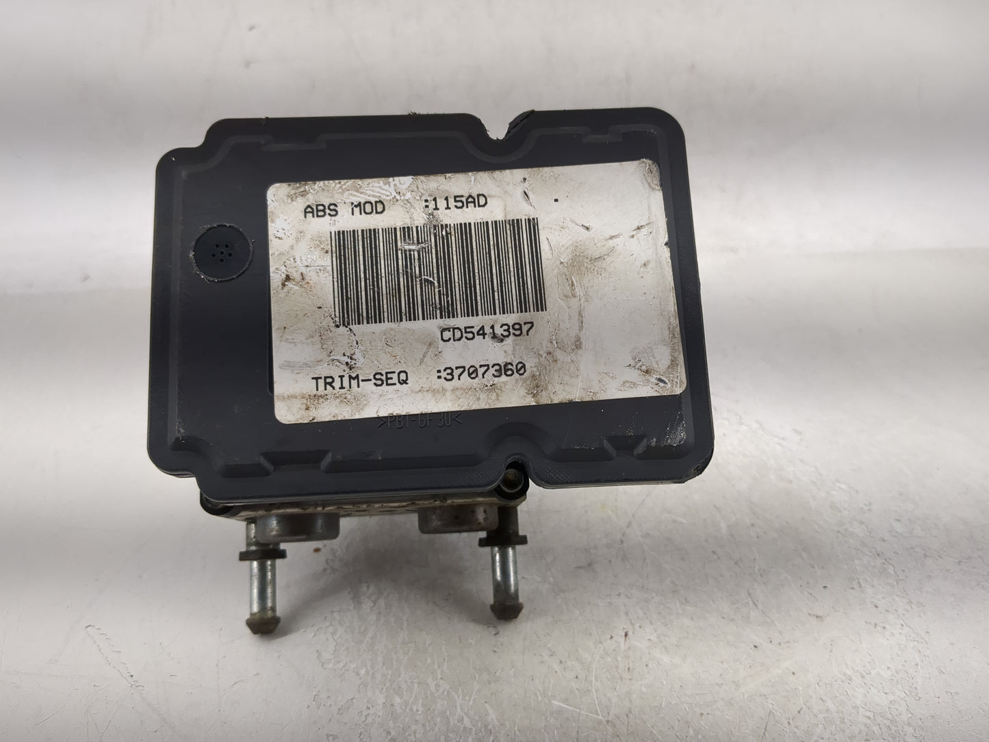 2017 Jeep Compass ABS Pump Control Module Replacement P/N:P68091115AD Fits Fits 2014 2015 2016 OEM Used Auto Parts - Oemused
