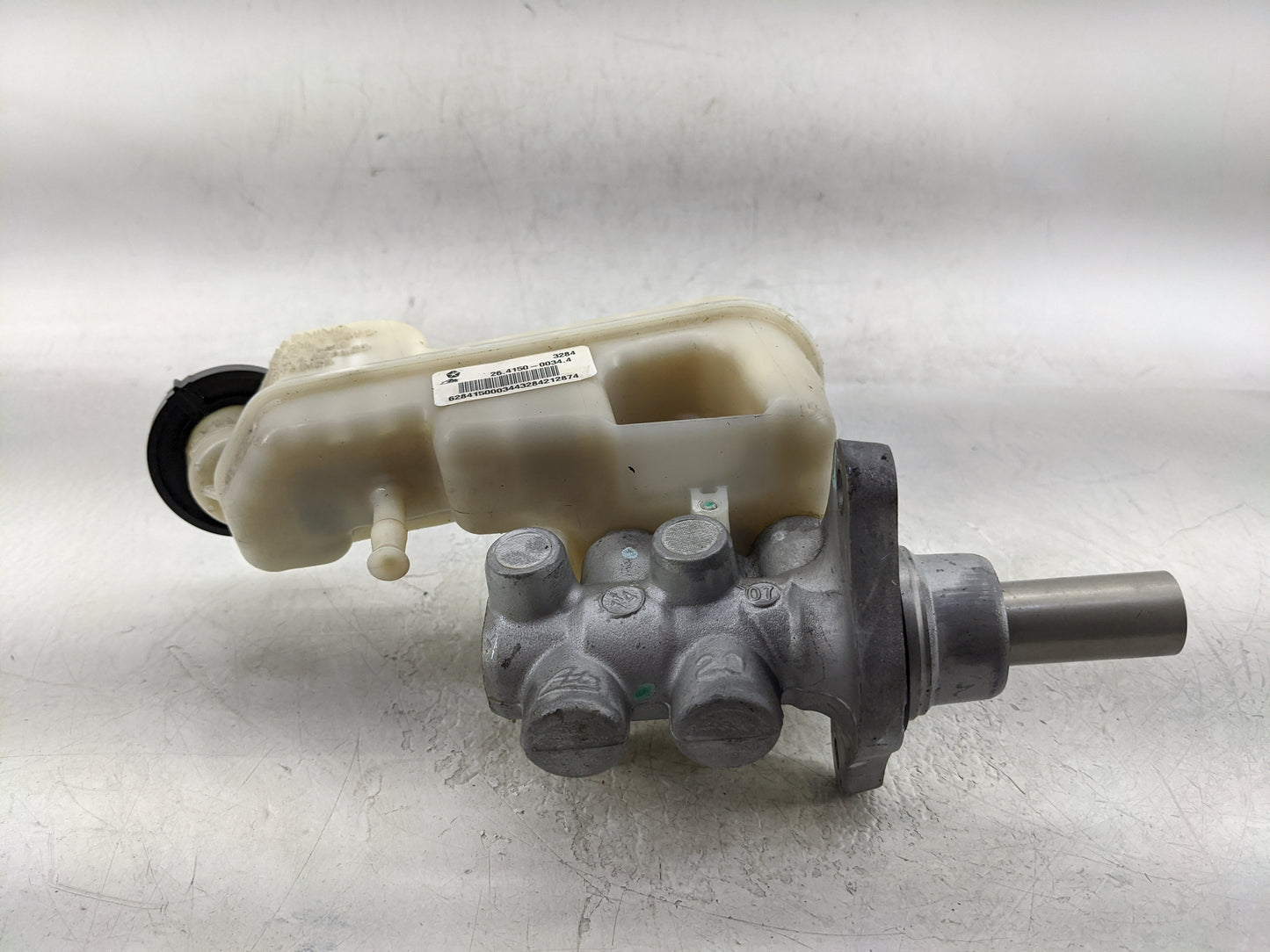 Jeep Compass Brake Master Cylinder 1376804 - Oemusedautoparts1.com