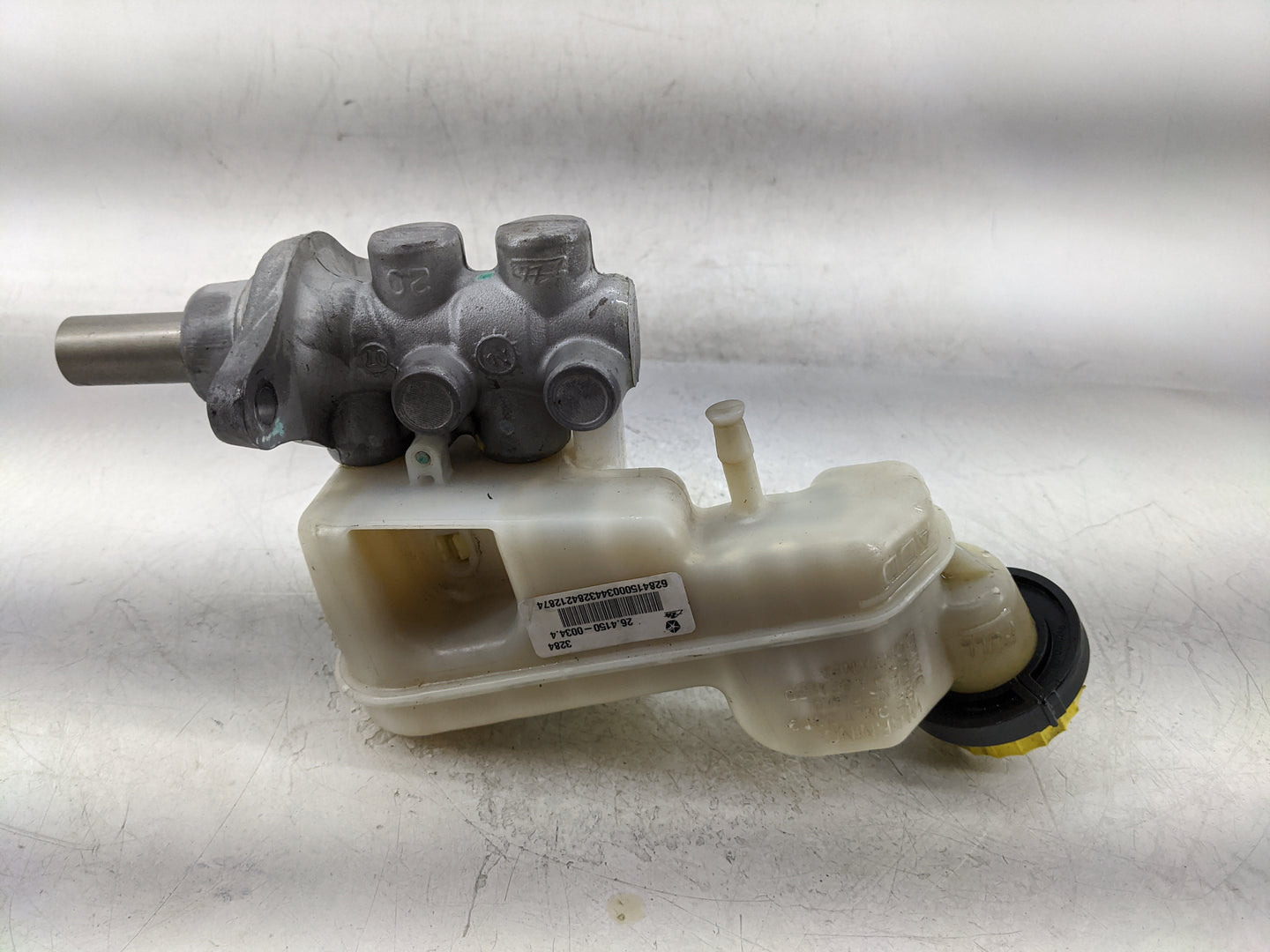 Jeep Compass Brake Master Cylinder 1376804 - Oemusedautoparts1.com