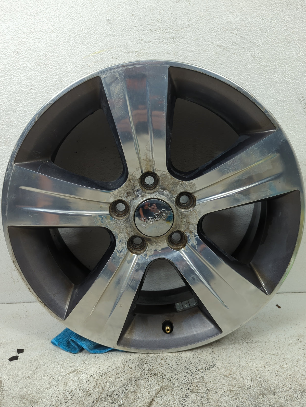 2017 Jeep Compass Oem Wheel Rim 1401609 - Oemusedautoparts1.com