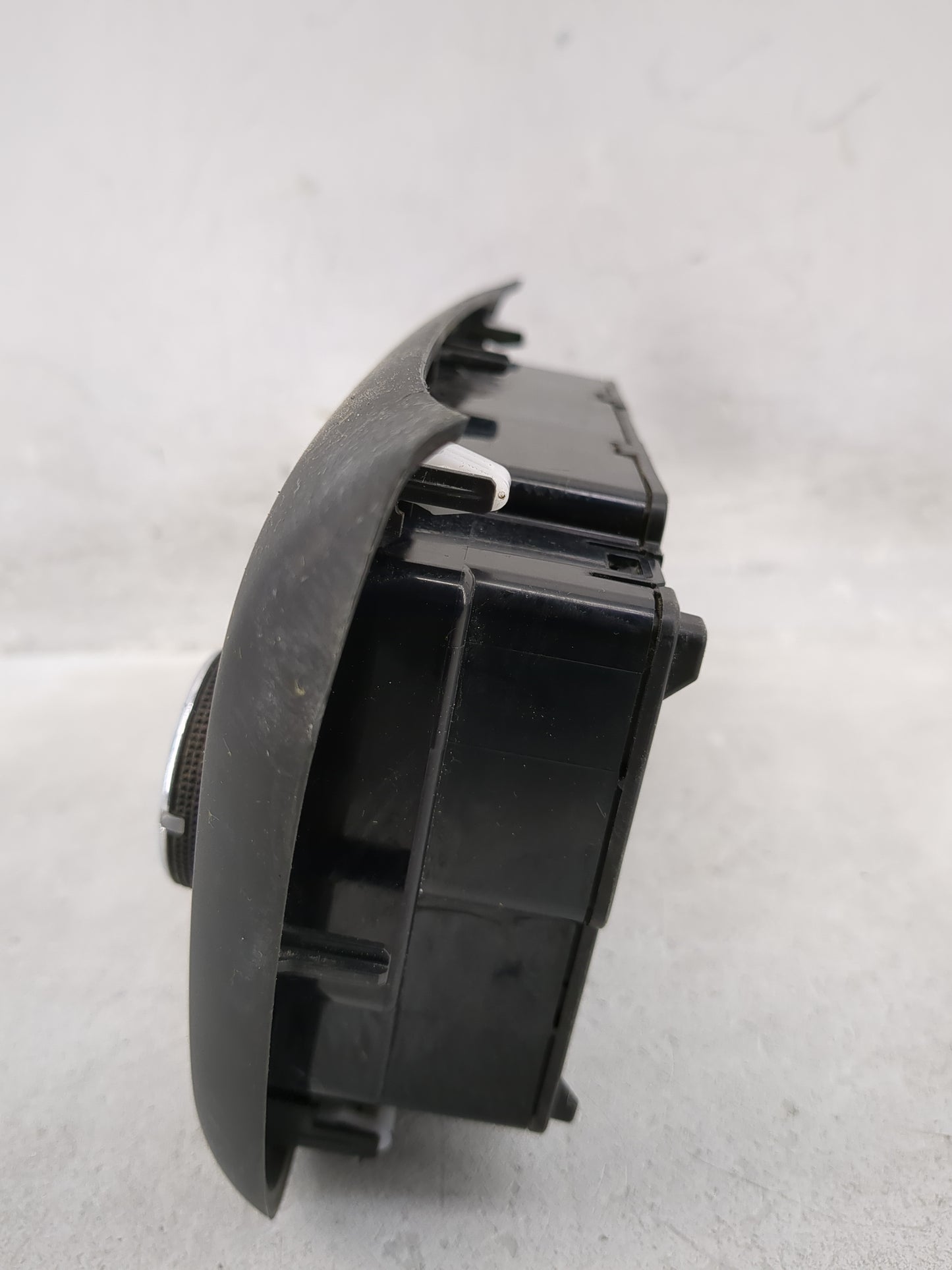 2017 Jeep Compass Climate Control Module Temperature AC/Heater Replacement Fits OEM Used Auto Parts - Oemusedautoparts1.com