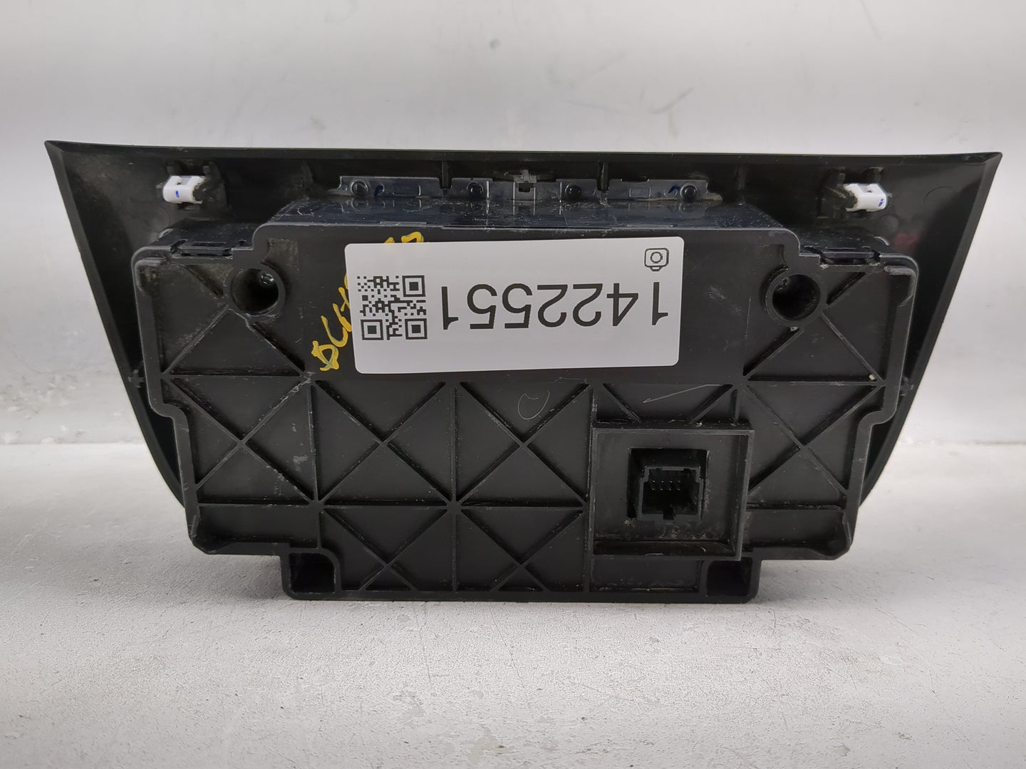 2017 Jeep Compass Climate Control Module Temperature AC/Heater Replacement Fits OEM Used Auto Parts - Oemusedautoparts1.com