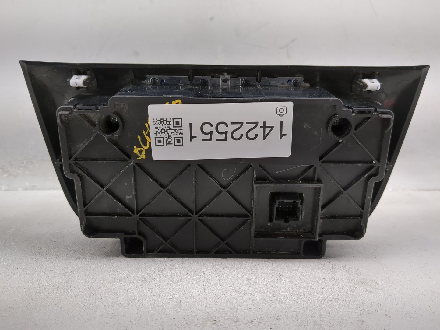 2017 Jeep Compass Climate Control Module Temperature AC/Heater Replacement Fits OEM Used Auto Parts - Oemusedautoparts1.com