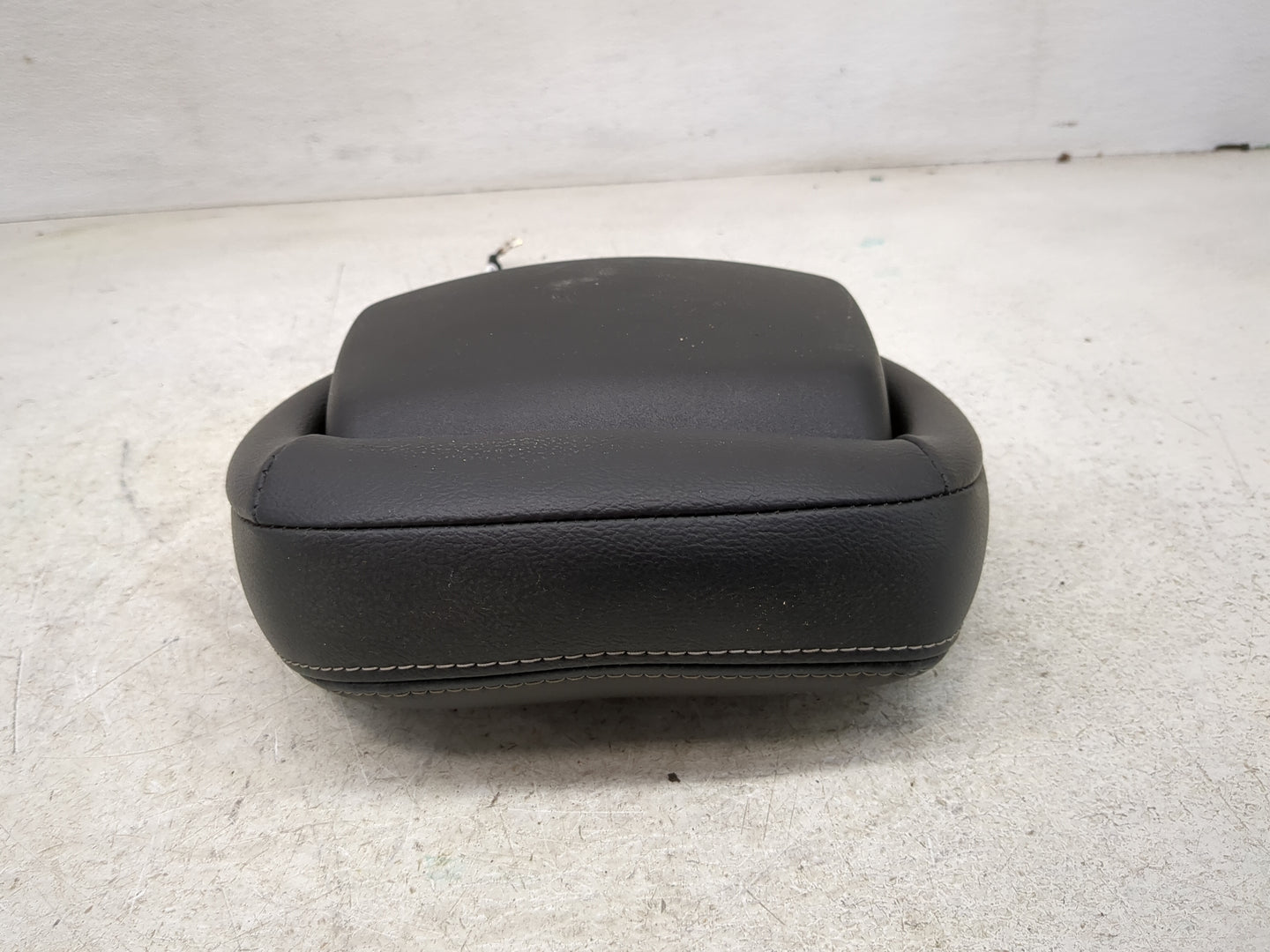 2017 Jeep Compass Headrest Head Rest Front Driver Seat Black - Oemusedautoparts1.com