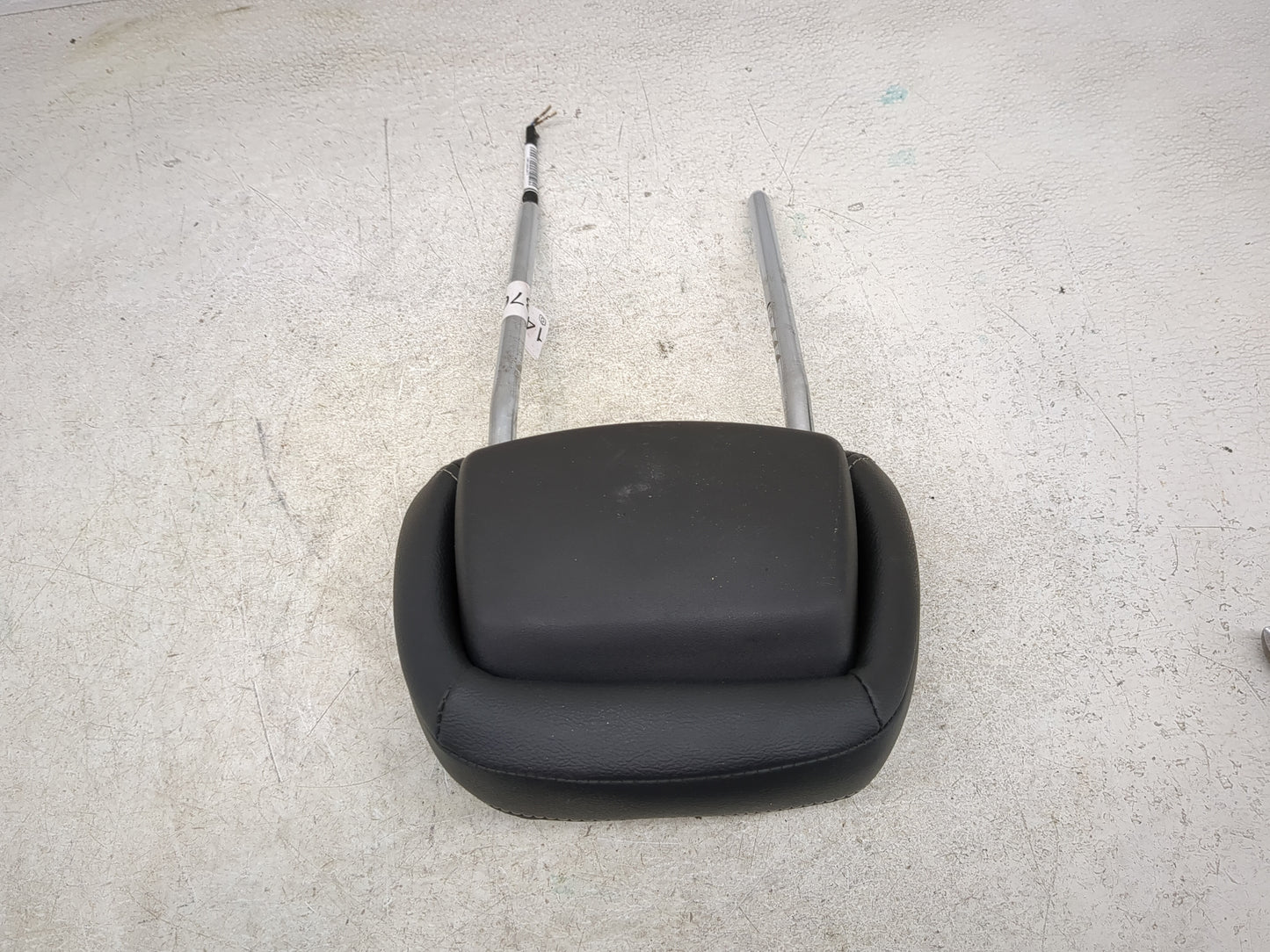 2017 Jeep Compass Headrest Head Rest Front Driver Seat Black - Oemusedautoparts1.com