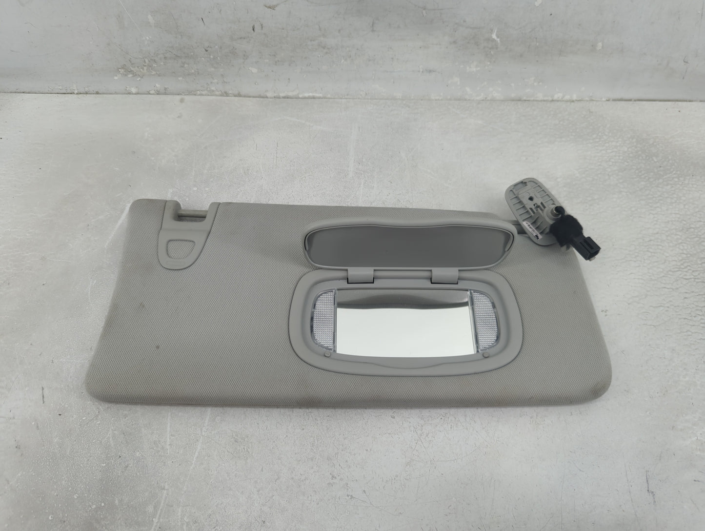 2017 Jeep Compass Sun Visor Shade Replacement Passenger Right Mirror Fits OEM Used Auto Parts - Oemusedautoparts1.com