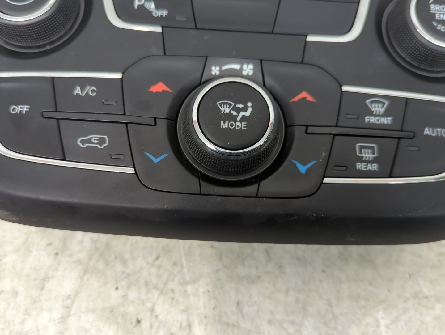 2017 Jeep Compass Climate Control Module Temperature AC/Heater Replacement P/N:P5VA59DX9AD MX237050-2350 Fits OEM Used Auto 