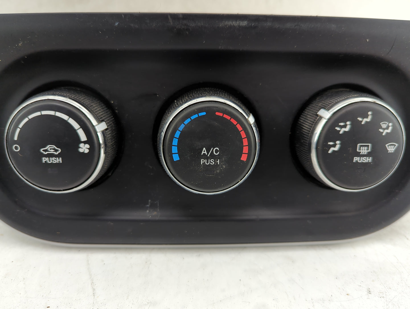 2017 Jeep Compass Climate Control Module Temperature AC/Heater Replacement Fits Fits 2011 2012 2013 2014 2015 2016 OEM Used 