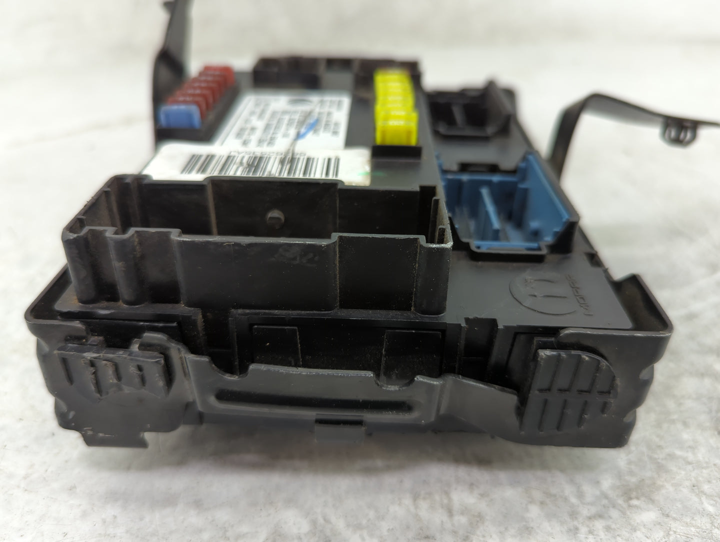 2016-2017 Jeep Compass Body Control Module Bcm Inner Cabin Fuse Box 1447049 - Oemusedautoparts1.com