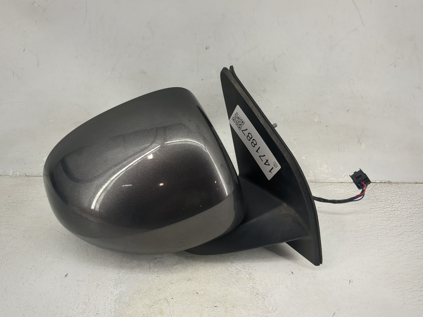 2017 Jeep Compass Passenger Side View Mirror - Right Door Mirror OEM Used - Oemusedautoparts1.com