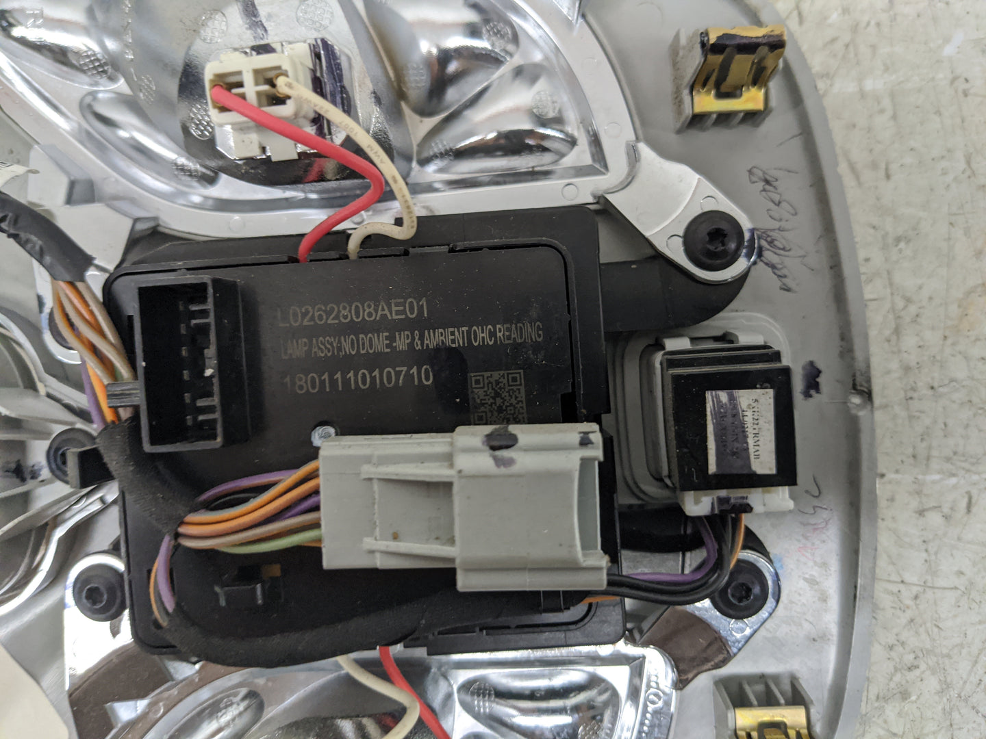 2017 Jeep Compass Overhead Roof Console - Oemusedautoparts1.com