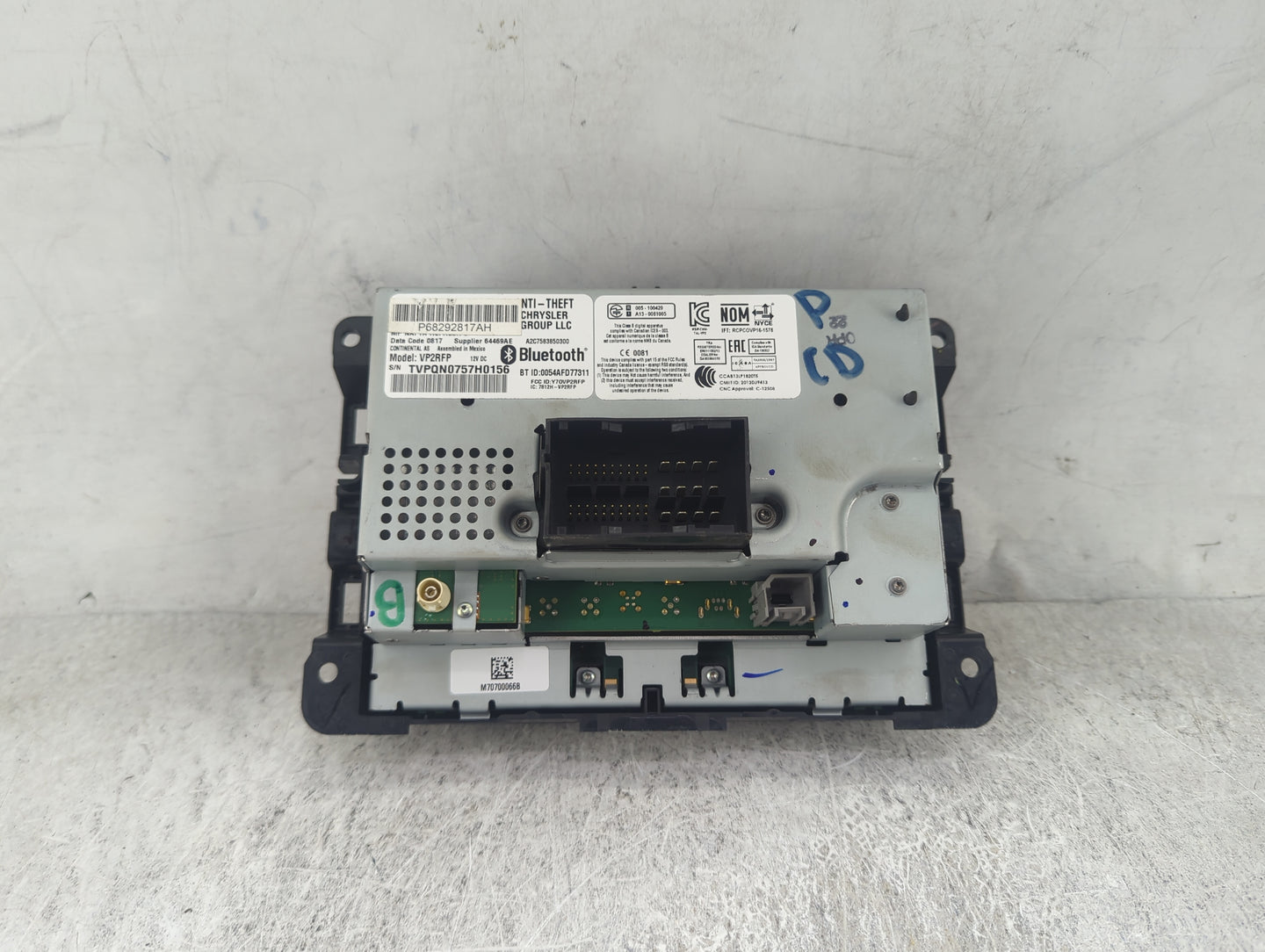 2017 Jeep Compass Radio AM FM Cd Player Receiver Replacement P/N:P68292817AH VP2RFP, Y7OVP2RFP, 7812H-VP2RFP, A2C7583850300 