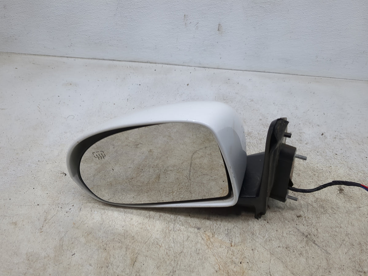 2017 Jeep Compass Driver Side View Mirror - Left Door Mirror OEM Used - Oemusedautoparts1.com