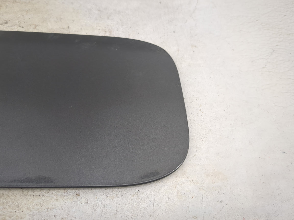 2017 Jeep Compass Fuel Tank Door Lid Gas Tank Gray - Oemusedautoparts1.com
