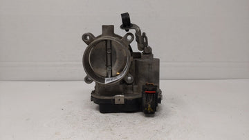2017-2018 Jeep Compass Throttle Body P/N:04891970AC 04891970AB Fits Fits 2014 2015 2016 2017 2018 OEM Used Auto Parts - Oemu