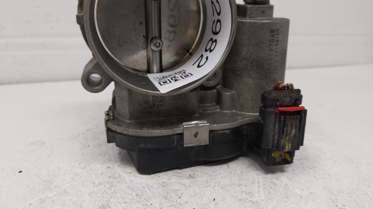 2017-2018 Jeep Compass Throttle Body P/N:04891970AC 04891970AB Fits Fits 2014 2015 2016 2017 2018 OEM Used Auto Parts - Oemu