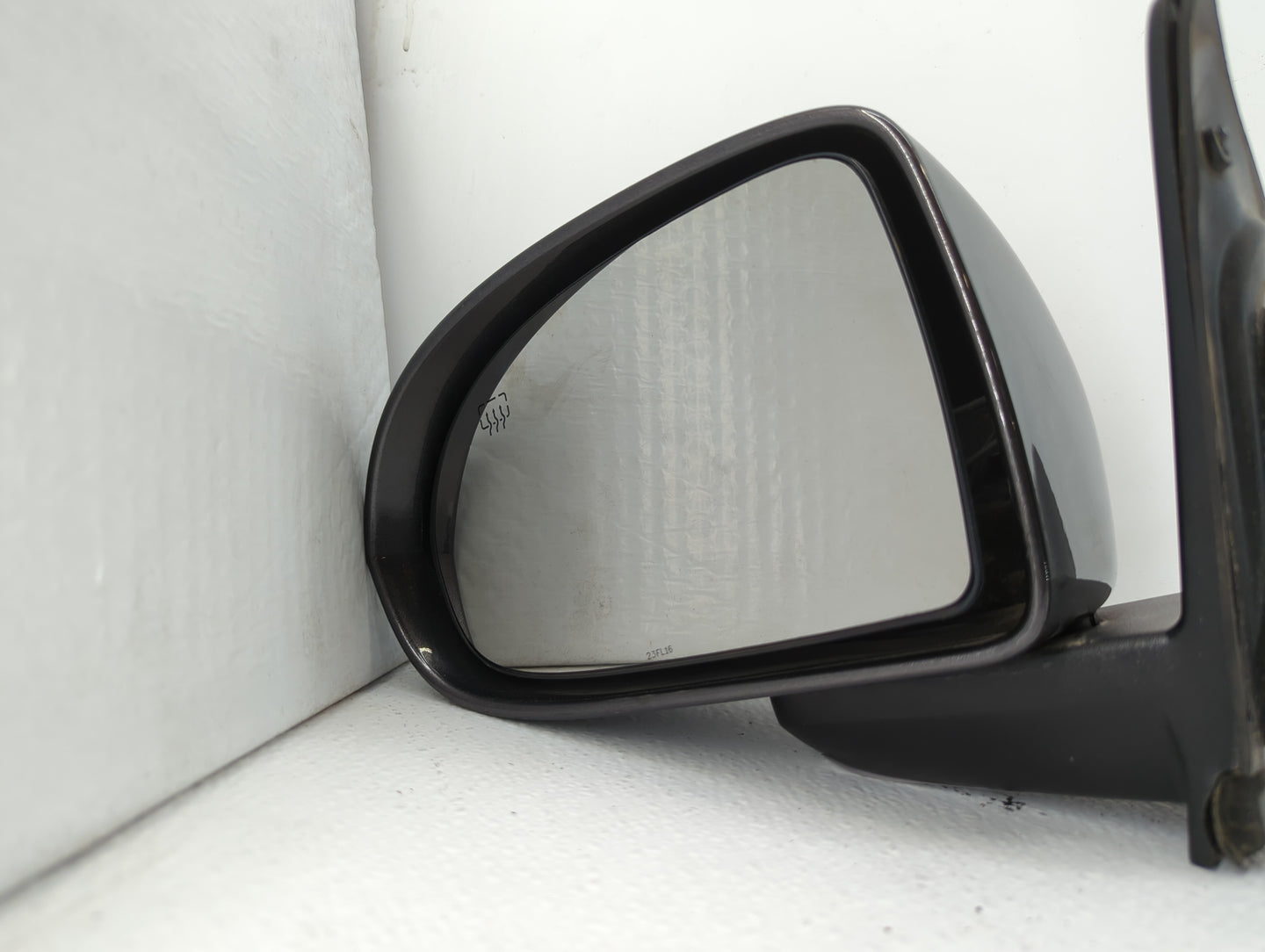2017 Jeep Compass Driver Side View Mirror - Left Door Mirror OEM Used - Oemusedautoparts1.com