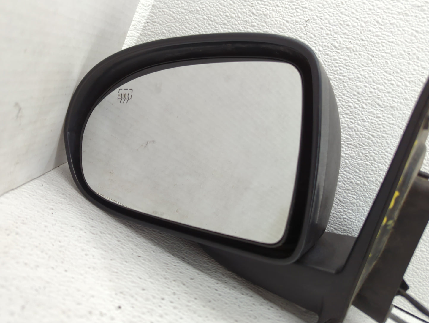 2017 Jeep Compass Driver Side View Mirror - Left Door Mirror OEM Used - Oemusedautoparts1.com