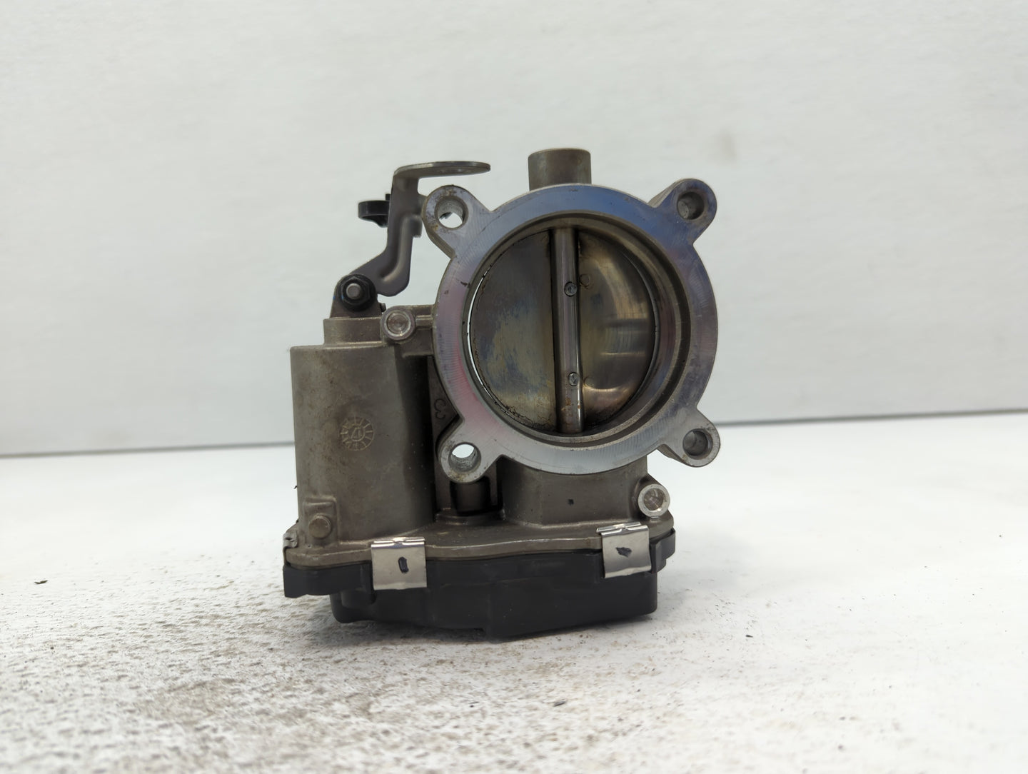 2017-2022 Jeep Compass Throttle Body P/N:04891970AB Fits Fits 2014 2015 2016 2017 2018 2019 2020 2021 2022 OEM Used Auto Par