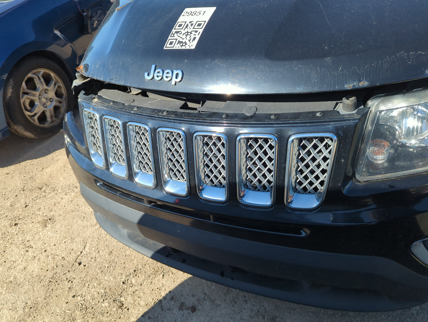 2014-2017 Jeep Compass Front Grille Bumper Not Included 5005805 - Oemusedautoparts1.com