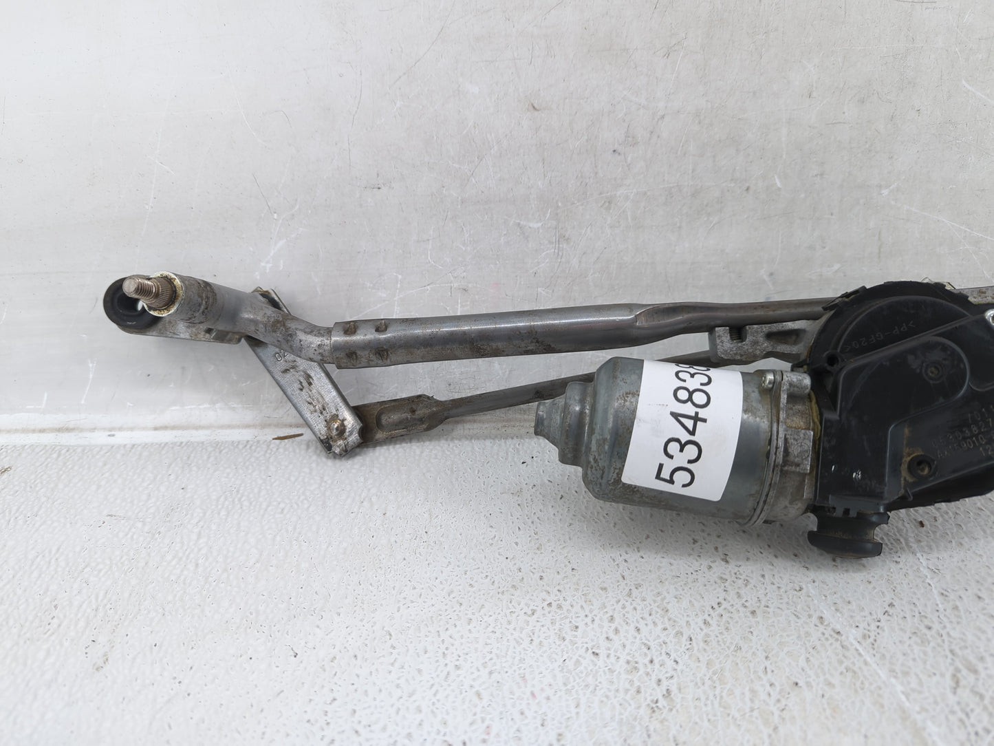 2017 Jeep Compass Front Windshield Wiper Motor P/N:05303827AF Fits OEM Used Auto Parts - Oemusedautoparts1.com