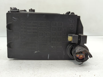 2017 Jeep Compass Fusebox Fuse Box Panel Relay Module P/N:52027004 Fits OEM Used Auto Parts - Oemusedautoparts1.com