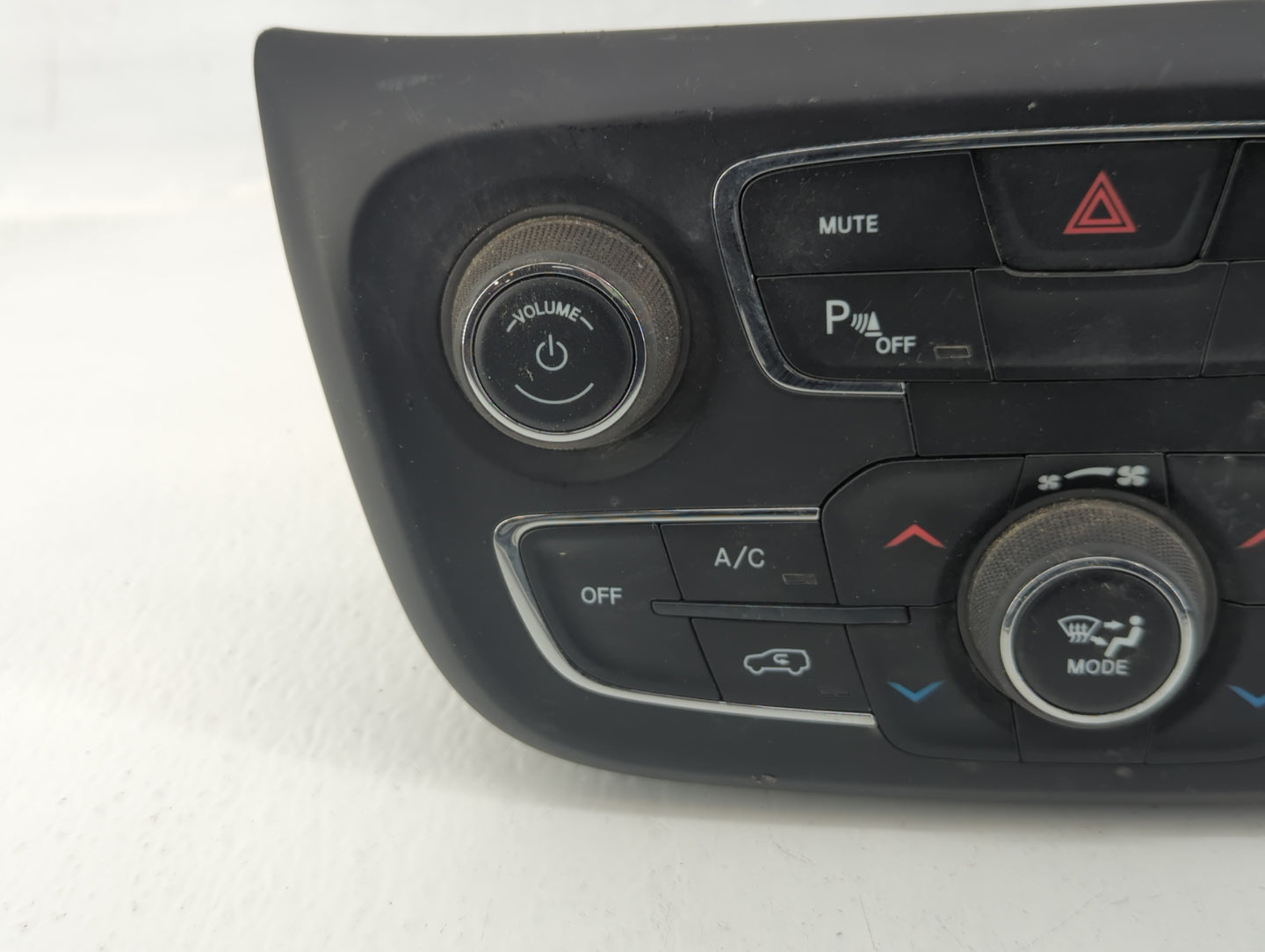 2017 Jeep Compass Climate Control Module Temperature AC/Heater Replacement P/N:P5VA59DX9AD Fits Fits 2011 2012 2013 2014 201