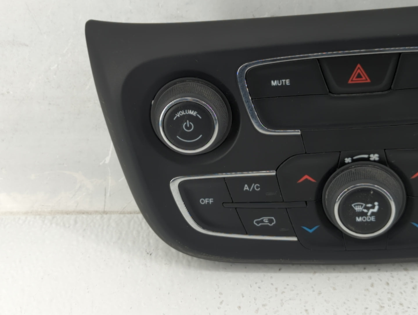 2017 Jeep Compass Climate Control Module Temperature AC/Heater Replacement P/N:MX237050-2340 Fits OEM Used Auto Parts - Oemu