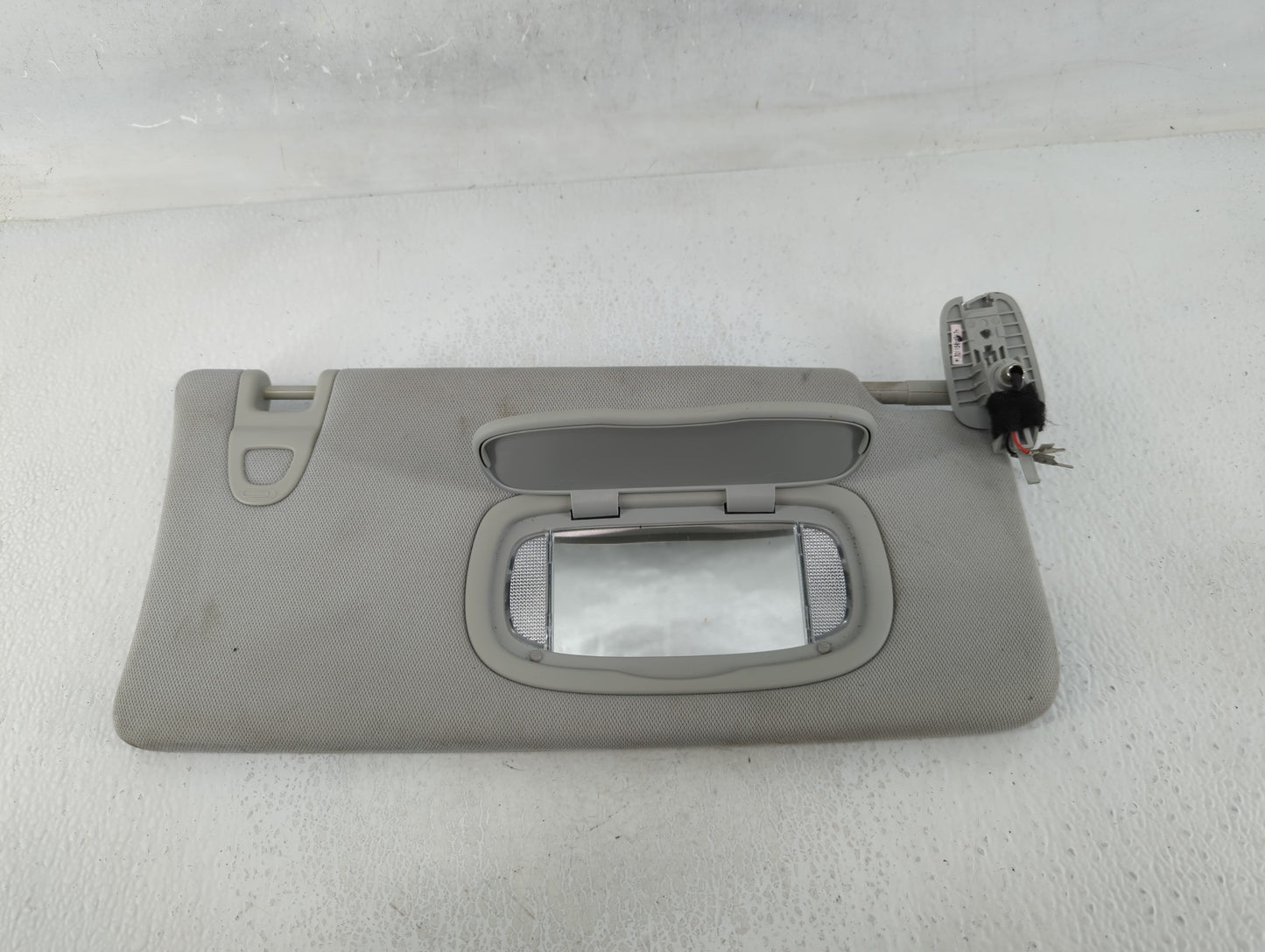 2017 Jeep Compass Sun Visor Shade Replacement Passenger Right Mirror Fits OEM Used Auto Parts - Oemusedautoparts1.com