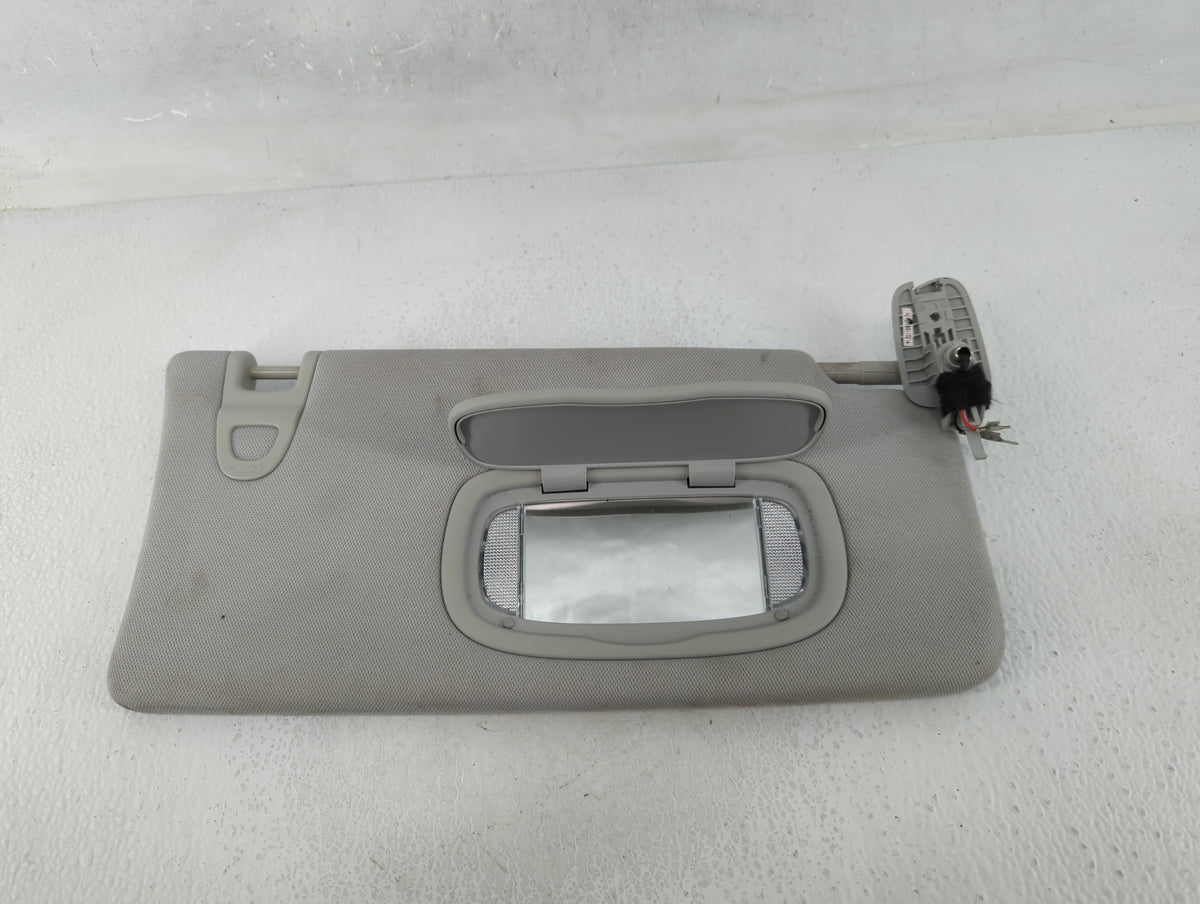 2017-2018 Jeep Compass Sun Visor Shade Replacement Passenger Right Mirror Fits Fits 2017 2018 OEM Used Auto Parts - Oemuseda