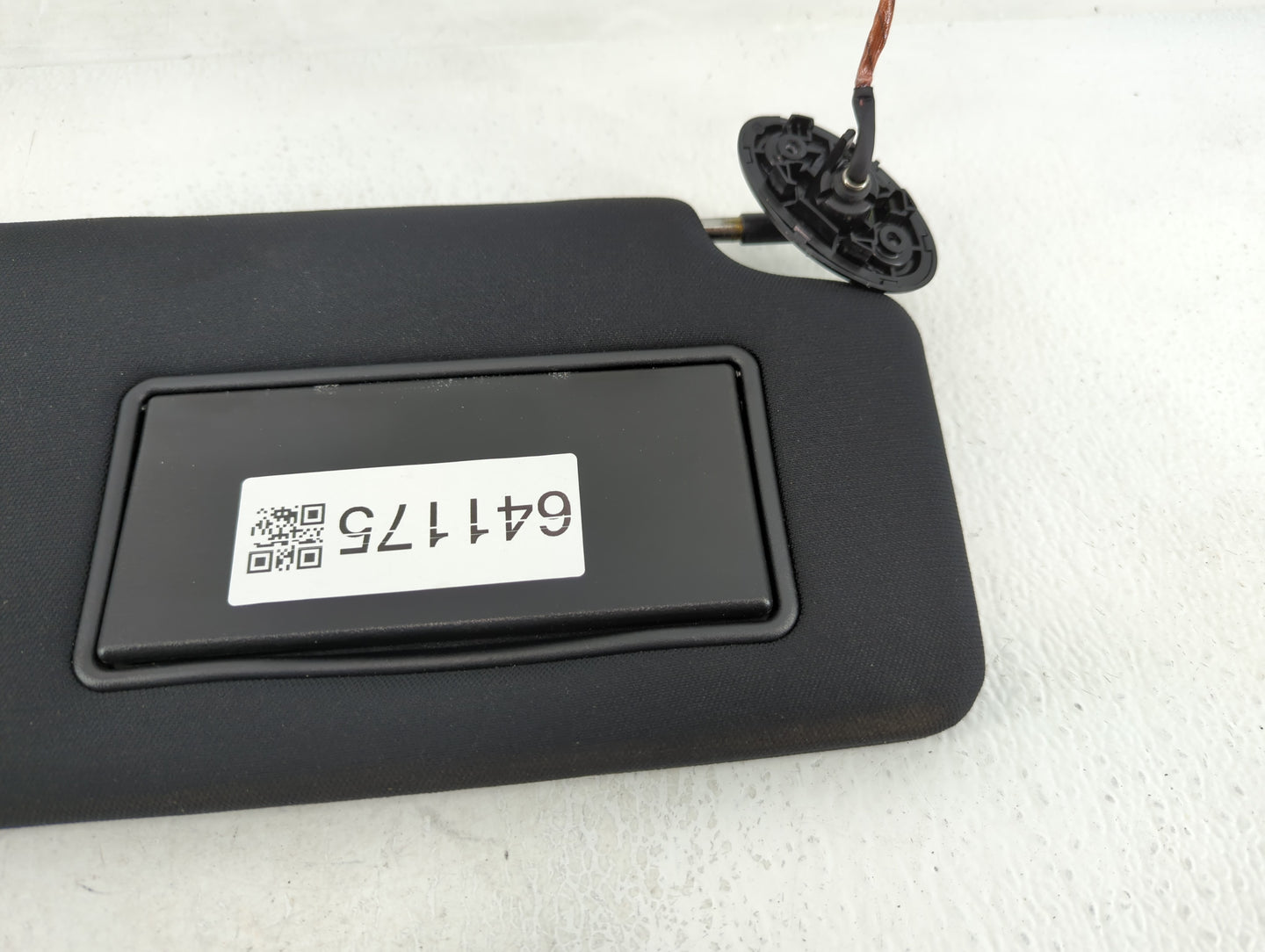 2017 Jeep Compass Sun Visor Shade Replacement Passenger Right Mirror Fits OEM Used Auto Parts - Oemusedautoparts1.com