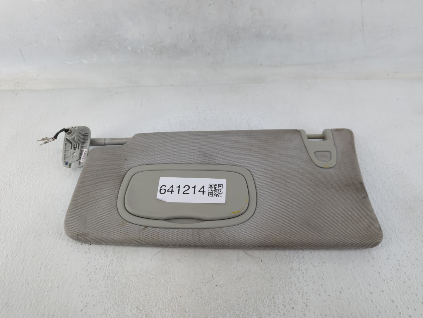 2017 Jeep Compass Sun Visor Shade Replacement Driver Left Mirror Fits OEM Used Auto Parts - Oemusedautoparts1.com