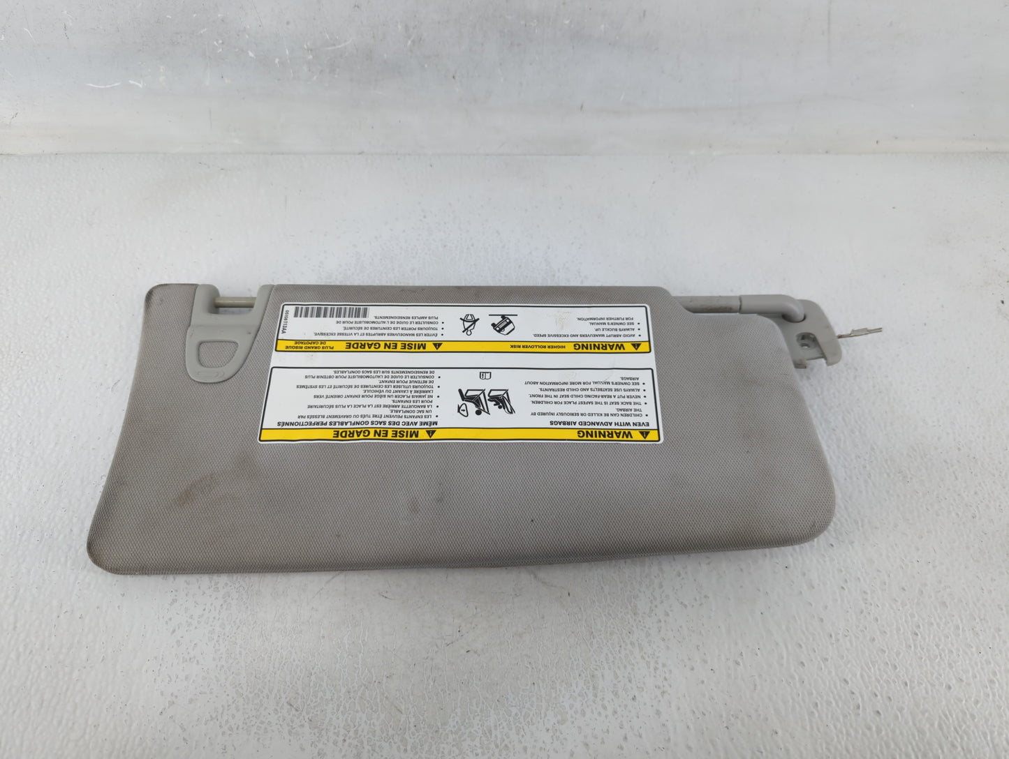2017 Jeep Compass Sun Visor Shade Replacement Driver Left Mirror Fits OEM Used Auto Parts - Oemusedautoparts1.com