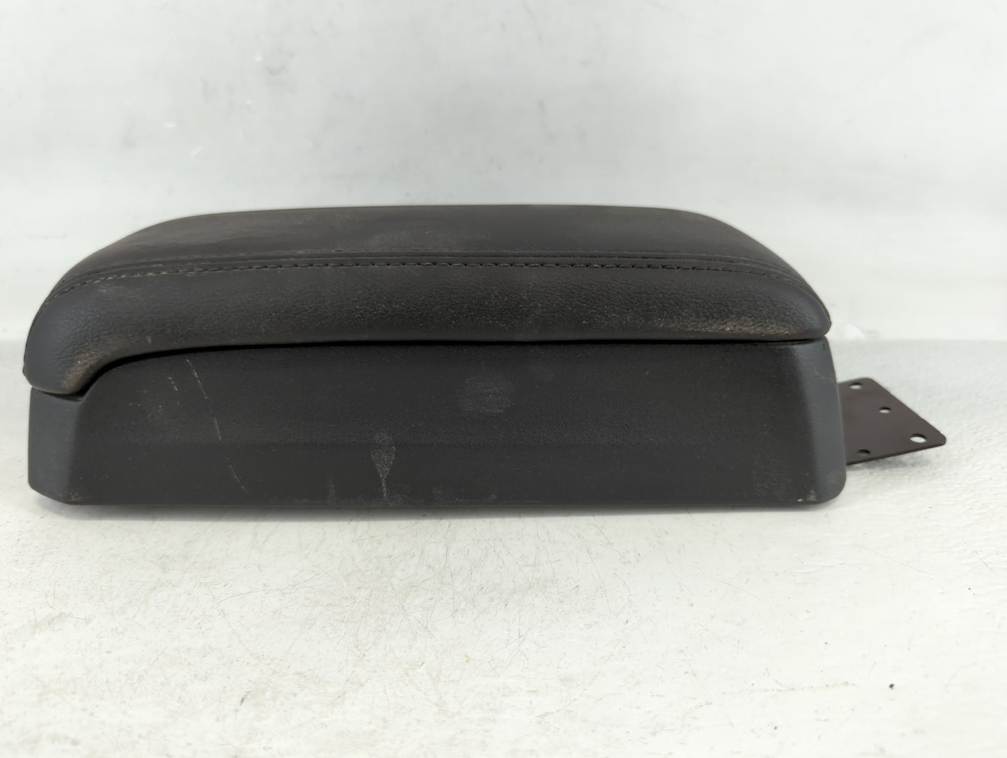 2017 Jeep Compass Center Console Armrest Cover Lid Black - Oemusedautoparts1.com