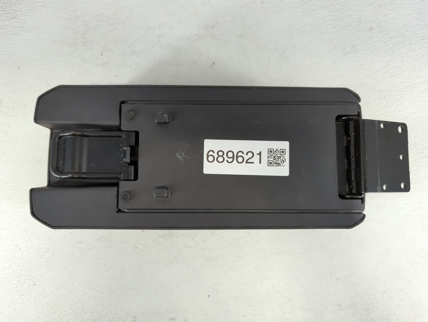 2017 Jeep Compass Center Console Armrest Cover Lid Black - Oemusedautoparts1.com