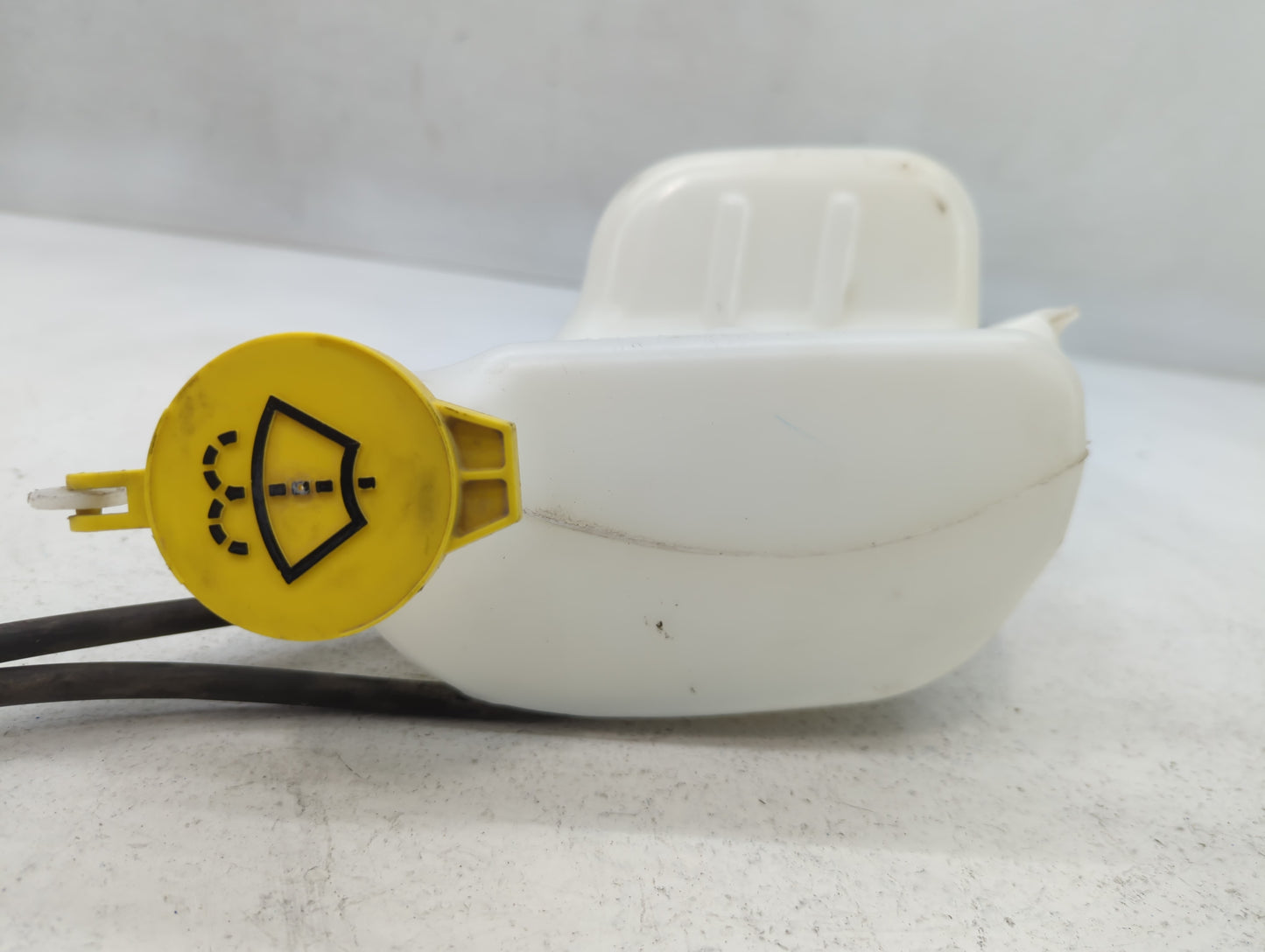 Jeep Compass Windshield Washer Fluid Reservoir Bottle Oem - Oemusedautoparts1.com