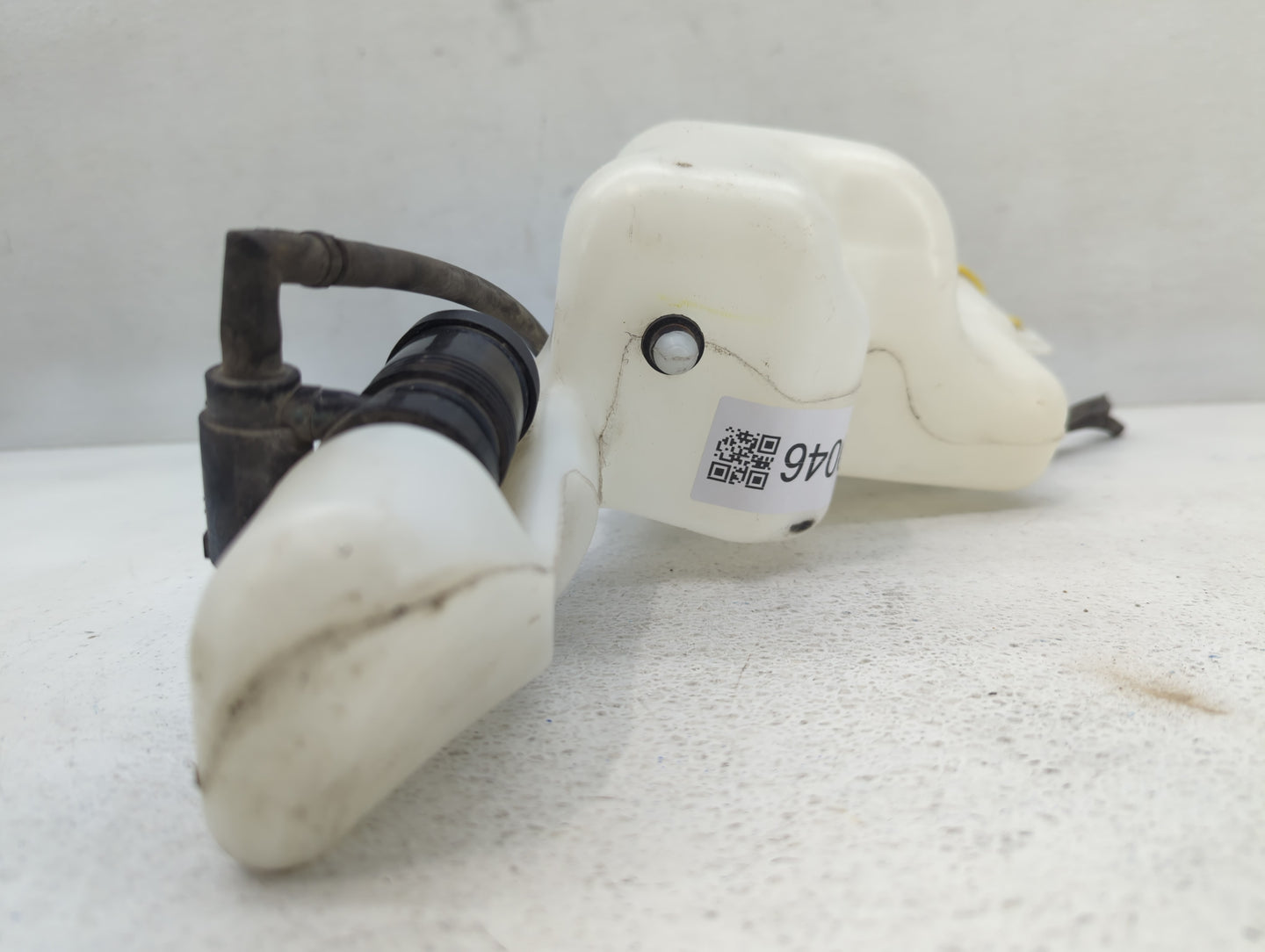 Jeep Compass Windshield Washer Fluid Reservoir Bottle Oem - Oemusedautoparts1.com