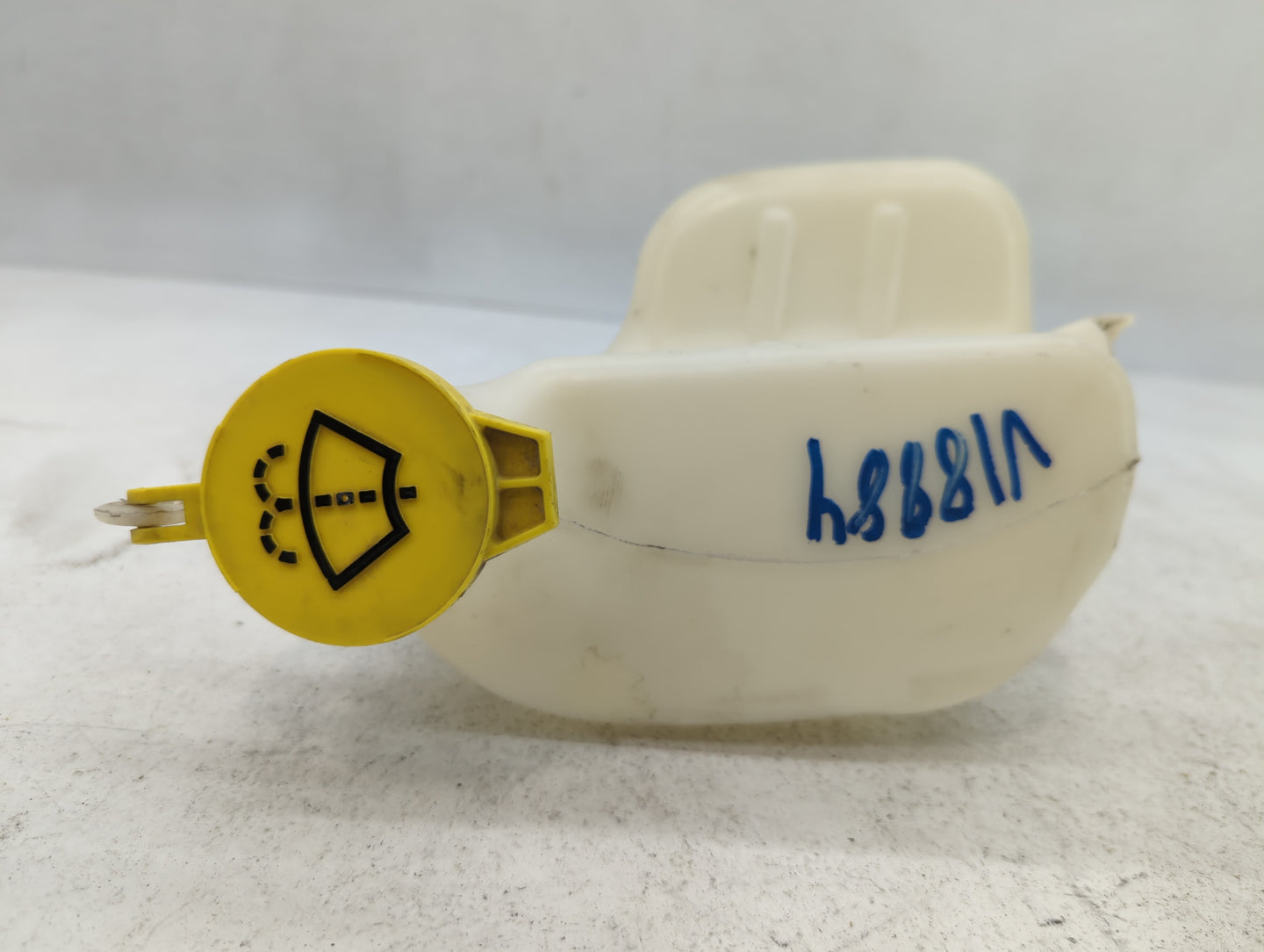 2017 Jeep Compass Windshield Washer Fluid Reservoir Bottle Oem - Oemusedautoparts1.com