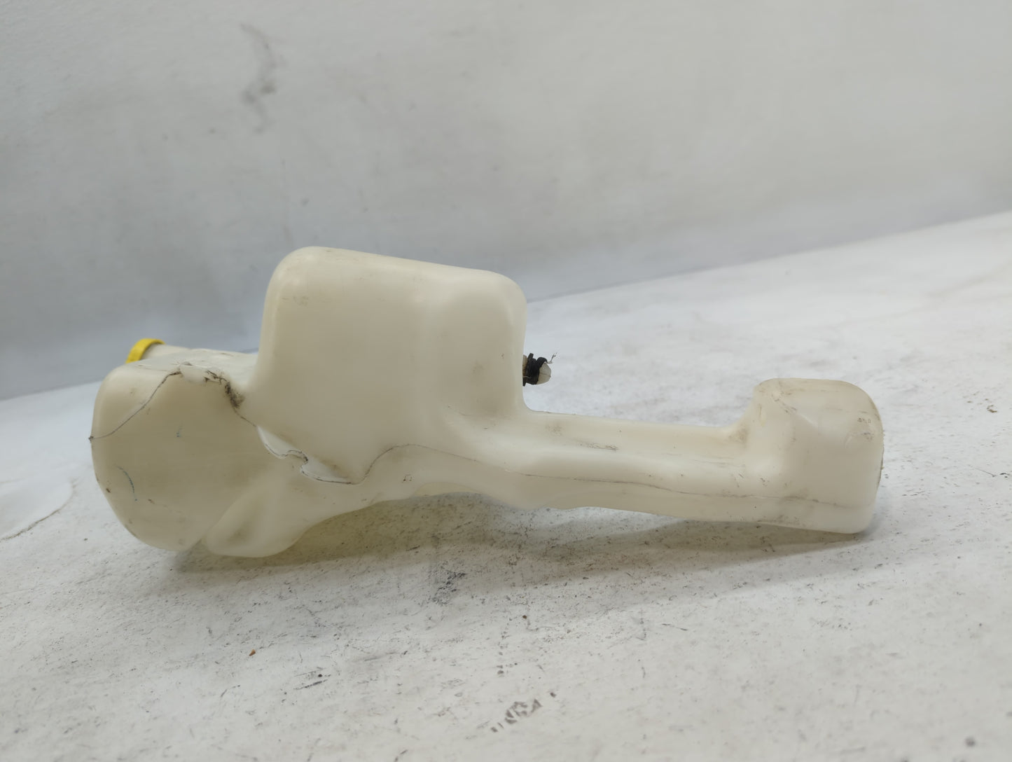 2017 Jeep Compass Windshield Washer Fluid Reservoir Bottle Oem - Oemusedautoparts1.com