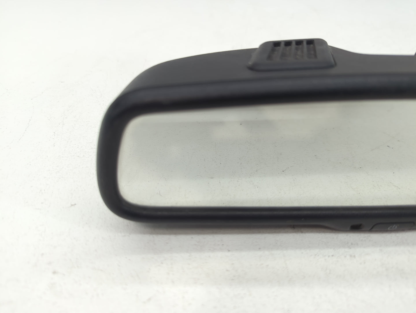2017 Jeep Compass Interior Rear View Mirror Replacement OEM P/N:E11026130 Fits OEM Used Auto Parts - Oemusedautoparts1.com