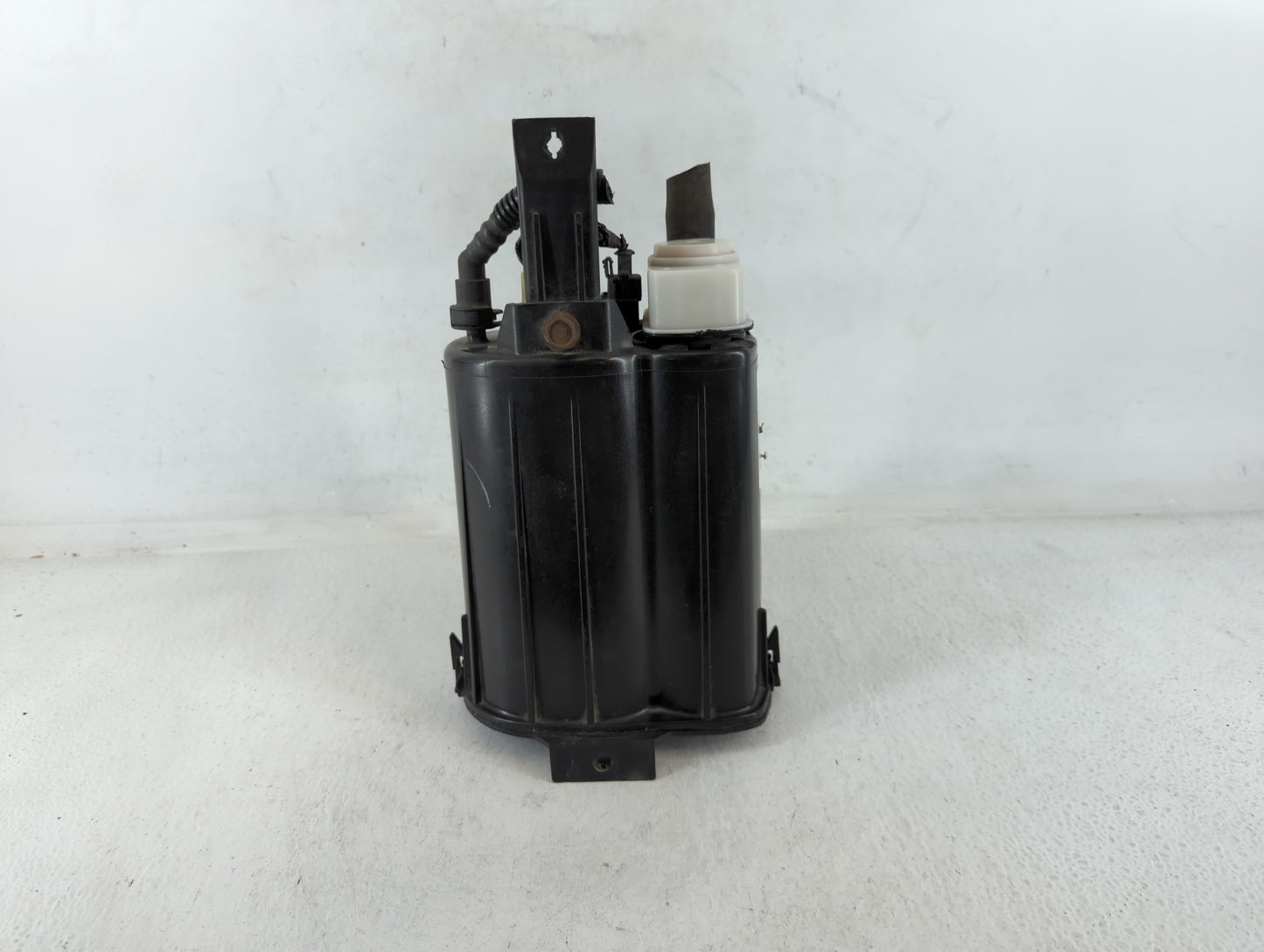 2017 Jeep Compass Fuel Vapor Charcoal Canister - Oemusedautoparts1.com