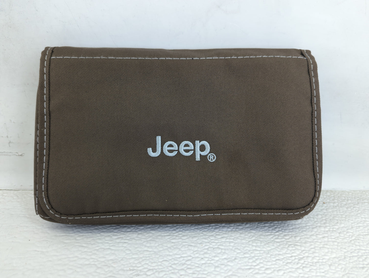 2017 Jeep Compass Owners Manual Book Guide P/N:17MP49-926-AA OEM Used Auto Parts - Oemusedautoparts1.com