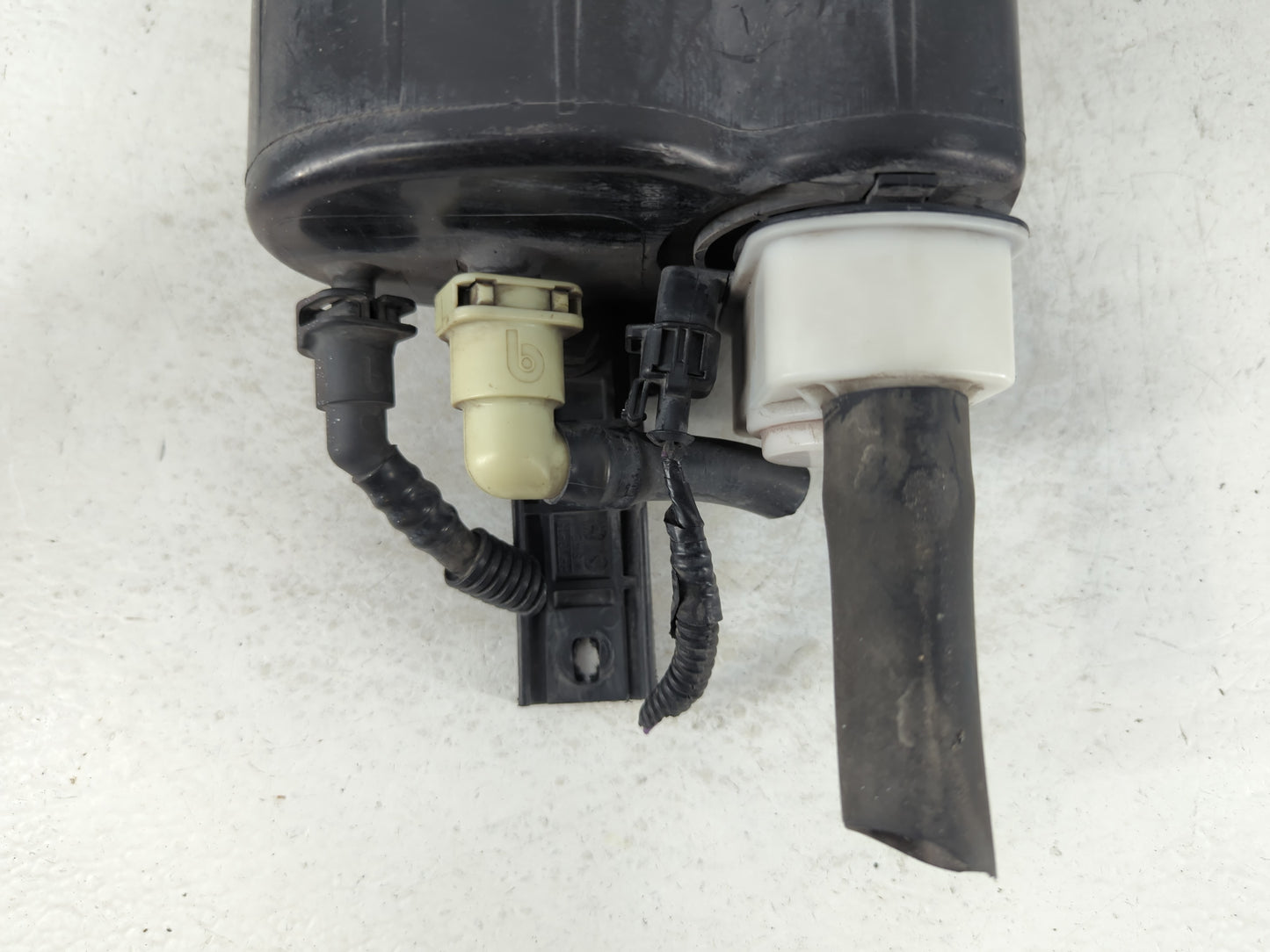 2017 Jeep Compass Fuel Vapor Charcoal Canister - Oemusedautoparts1.com