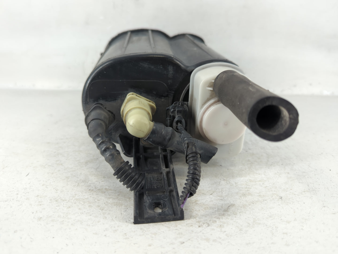2017 Jeep Compass Fuel Vapor Charcoal Canister - Oemusedautoparts1.com