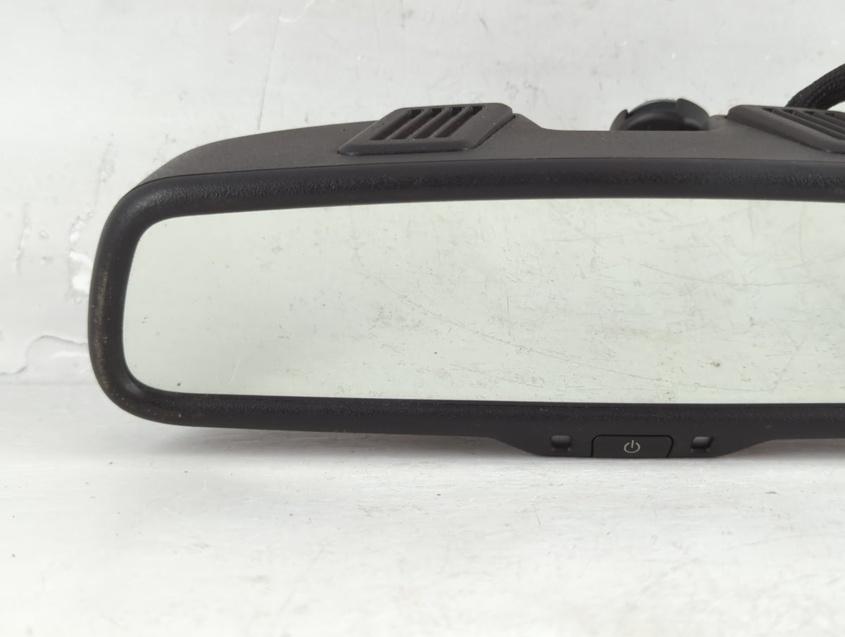 2017-2018 Jeep Compass Interior Rear View Mirror Replacement OEM P/N:E11026130 Fits Fits 2017 2018 OEM Used Auto Parts - Oem