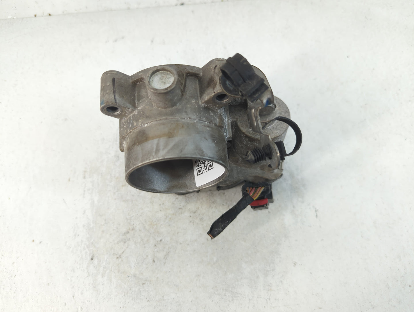 2017-2022 Jeep Compass Throttle Body P/N:04891970AB Fits Fits 2014 2015 2016 2017 2018 2019 2020 2021 2022 OEM Used Auto Par