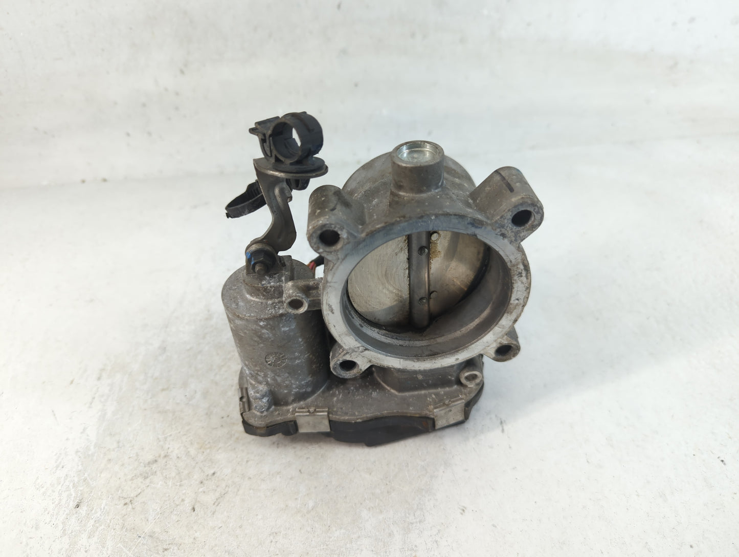2017-2022 Jeep Compass Throttle Body P/N:04891970AB Fits Fits 2014 2015 2016 2017 2018 2019 2020 2021 2022 OEM Used Auto Par