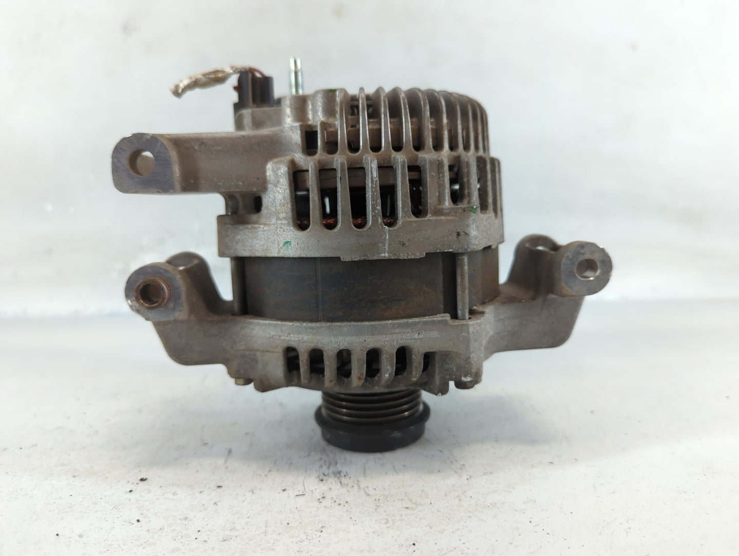 2017-2022 Jeep Compass Alternator Replacement Generator Charging Assembly Engine OEM P/N:56029624AB Fits OEM Used Auto Parts